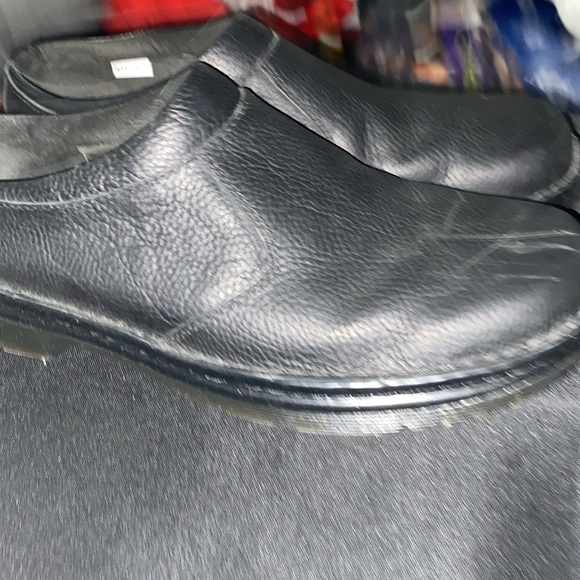 Dr. MARTENS AIRWAIR Men's SIZE 12 Black Leather Shoes.EXCELLENT CLEAN CONDITION - Picture 9 of 12